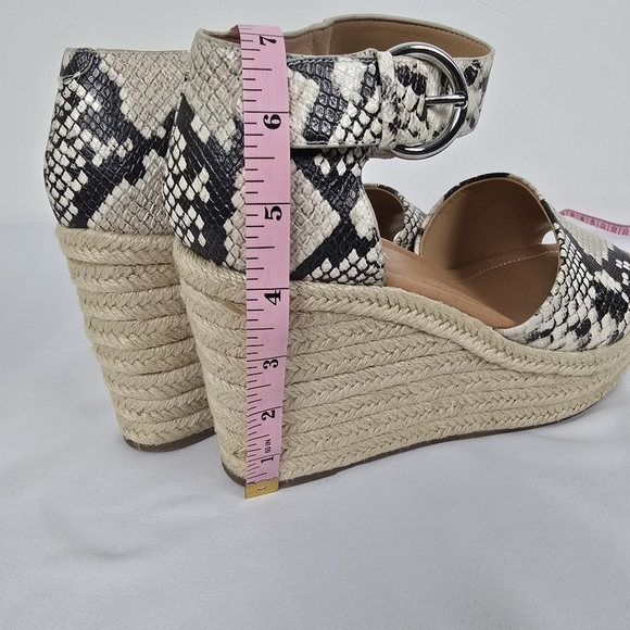 Nine West Sandals Womens 9M Cream Black Faux Snakeskin Platform Wedge Shoes - Picture 9 of 9